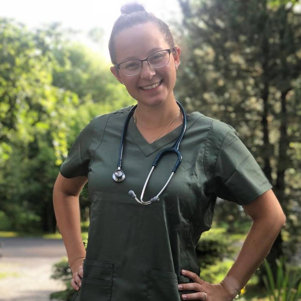 Meet your Posher, Annie